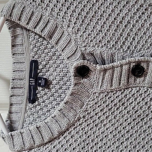 GAP PRETTY GREY KNIT SWEATER - Picture 4 of 4